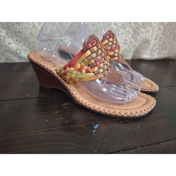 EUC Nurture Brown Leather Checker Weave Wedge Thong Sandals/Sz. 7.5 - Picture 1 of 8